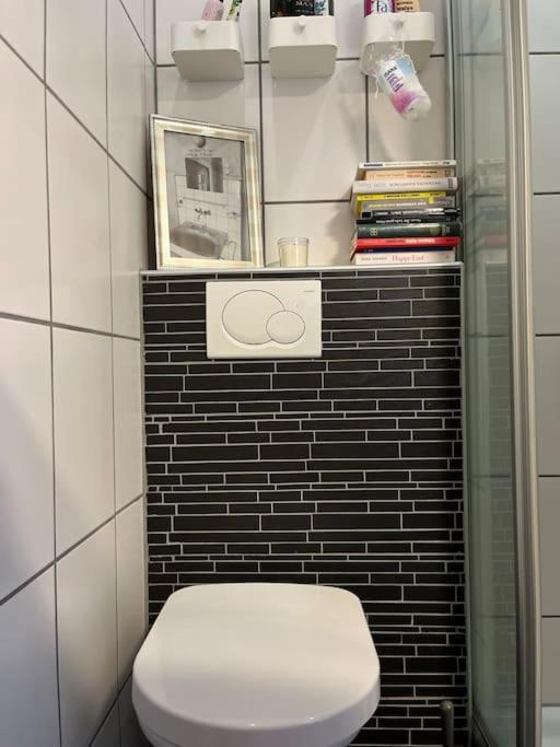 Gemuetliche Wohnung Mitten In エセンス エクステリア 写真